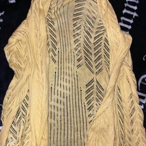 Chic Yellow Women's Cardigan